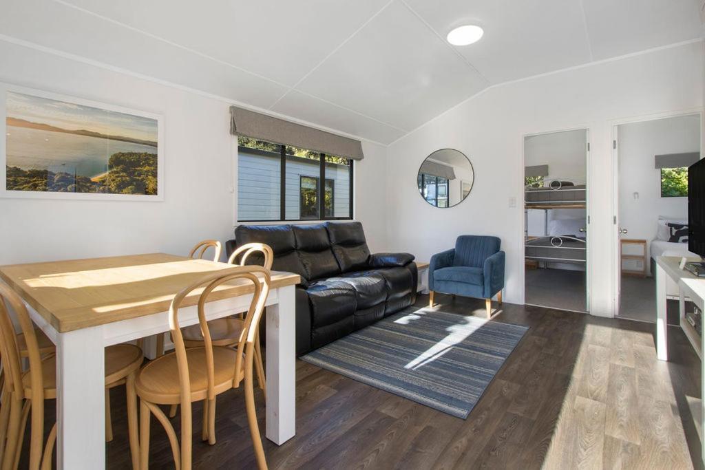 Bowentown Beach Holiday Park Waihi Exterior foto